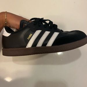 Black Adidas Samba - Kids 5, fit Women 6.5